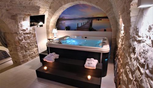 King Suite with Spa Bath