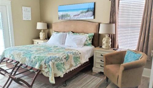 King Room with Balcony (Sandy Shores)