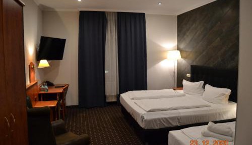 Business Triple Room