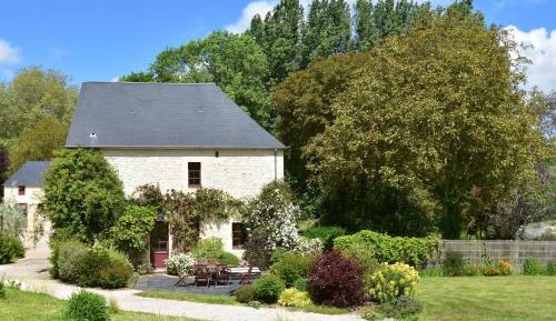 Three-Bedroom Holiday Home 