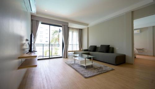 King Room with Pool View