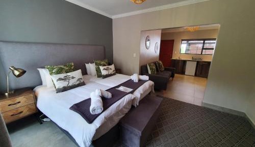 Deluxe Family Suite