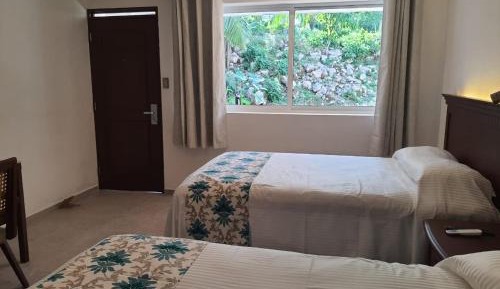 Standard Twin Room with Garden View