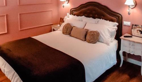 Deluxe Double Room with Castle View