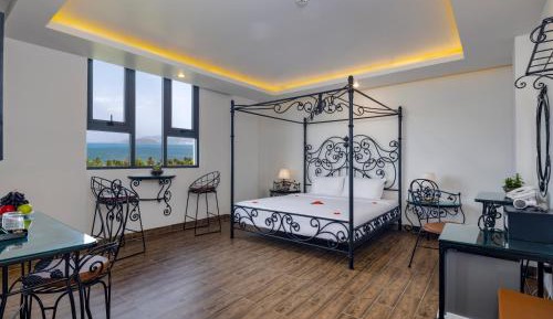 Junior Suite with Ocean View