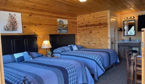 Deluxe Queen Room