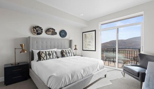 2 Bedroom Suite Mountain View 