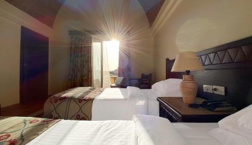 Bungalow - Water Front 