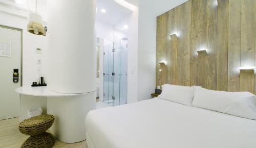 Two Connecting Double Rooms