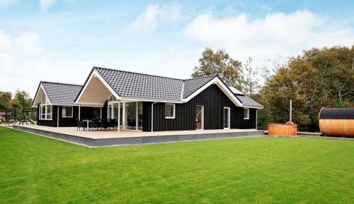 Five-Bedroom Holiday Home