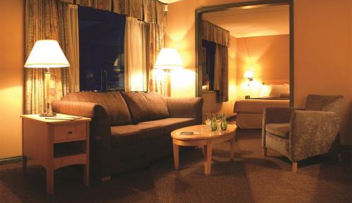 One-Bedroom Junior Suite - Non-Smoking