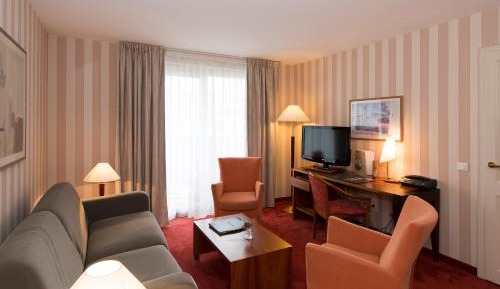 Prestige Suite with Balcony