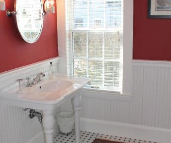 Queen Suite