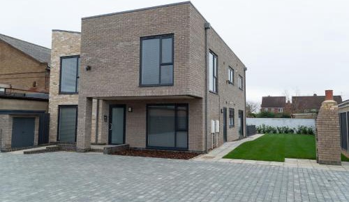 Superior Apartment