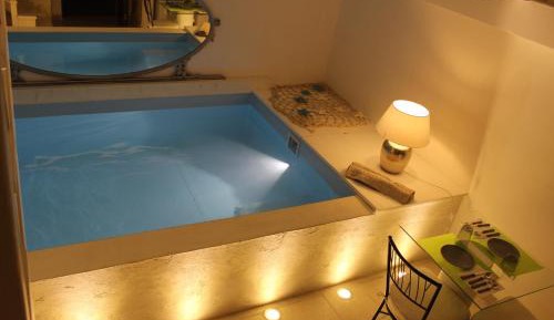Suite with Private Pool