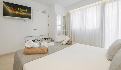 Double Room - Disability Access and Shared Patio