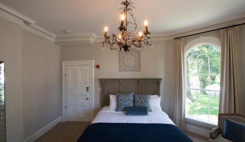 Room 1 – King Room