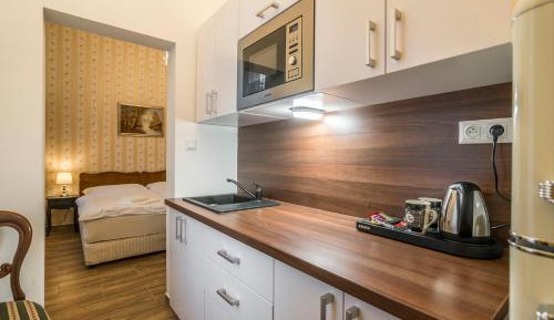 Apartment (2 Adults)