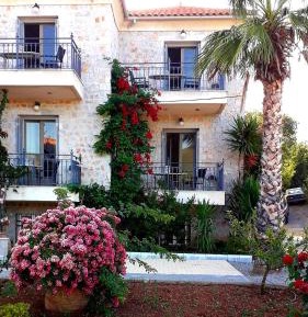 Studio Apartment with Sea View