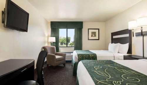 Queen Room with Two Queen Beds - Non-Smoking