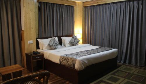 Superior King Room