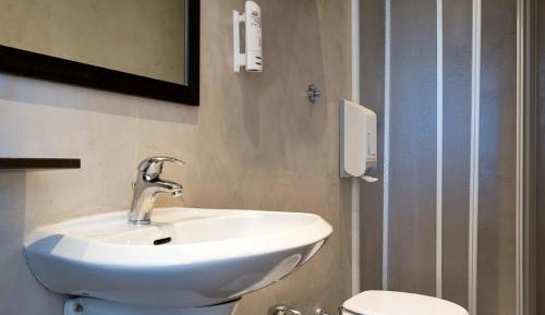 Double or Twin Room with Sea View