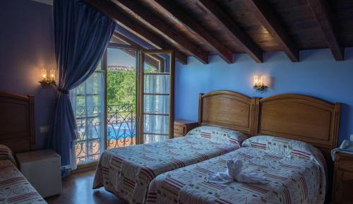 Double or Twin Room with Extra Bed (3 Adults)