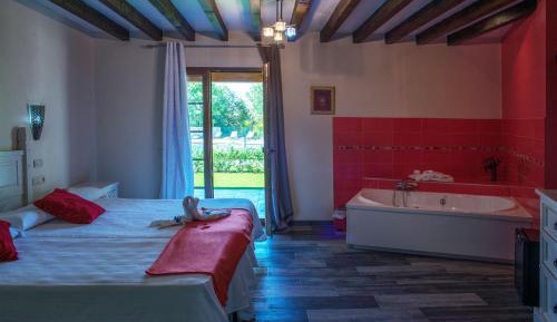 Double Room with Spa Bath