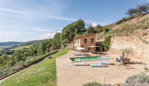 Two-Bedroom Holiday Home