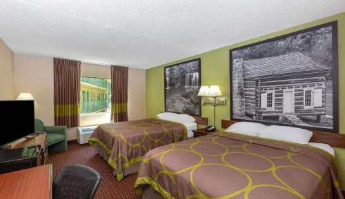 Queen Room with Two Queen Beds - Non-Smoking