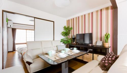 Two-Bedroom Deluxe Apartment with Balcony