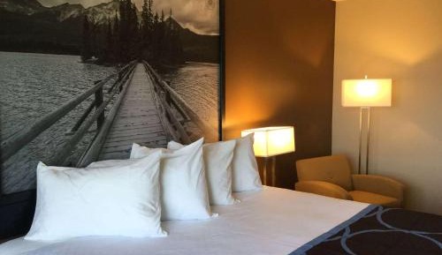 King Room - Non-Smoking