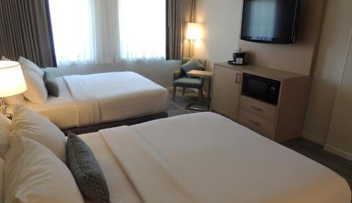 Deluxe Two Queen Room