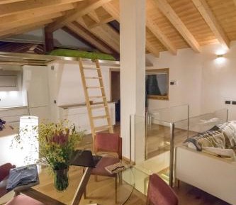 Studio with Mountain View