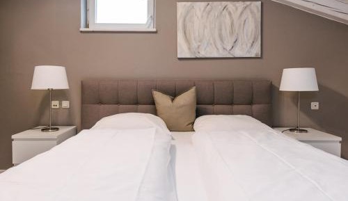 Suite with Lake View