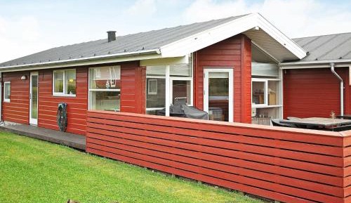 Two-Bedroom Holiday Home