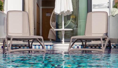 Double Room with Pool View