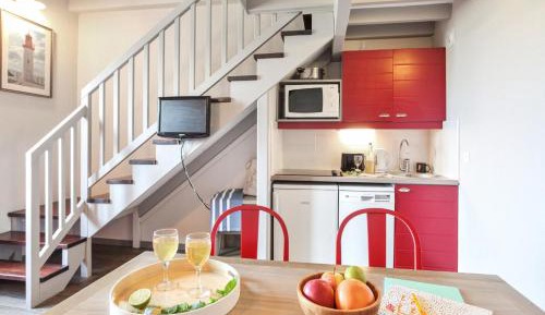 Studio with Mezzanine (4 People)