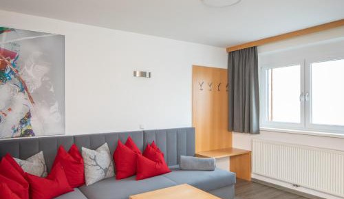 Apartment (6 Adults)