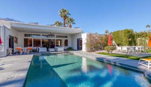 Four bedroom holiday home 