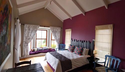 Deluxe Queen Suite
