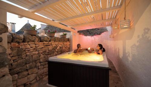 Suite with Hot Tub