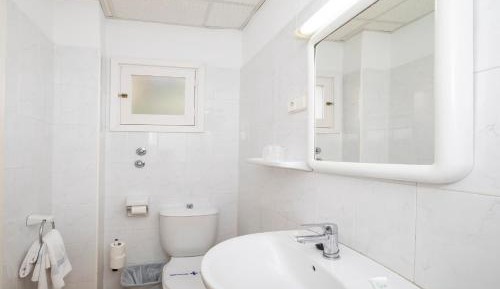 Standard Twin Room with Sea View