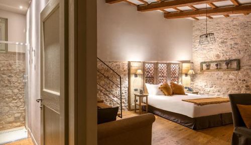 Suite with Garden View