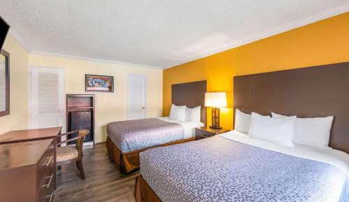 Standard Double Room with Two Double Beds - Non Smoking