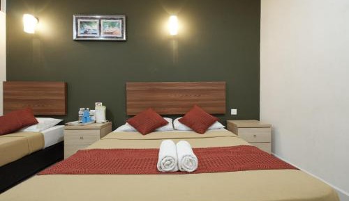 Deluxe Family Room