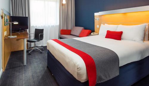 Standard Double Room with Sofa Bed and Free Hot Breakfast