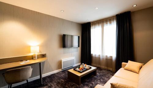Suite (2 Adults + 2 Children)