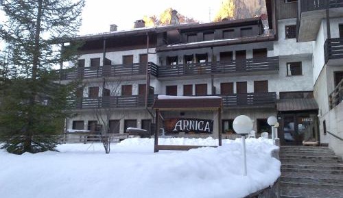 Two-Bedroom Apartment with Terrace