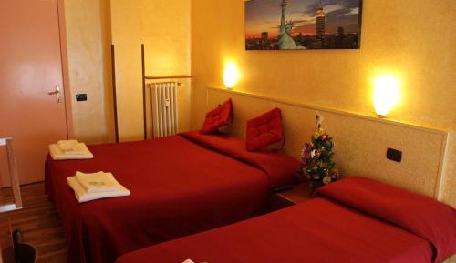 Triple Room with Shared Bathroom